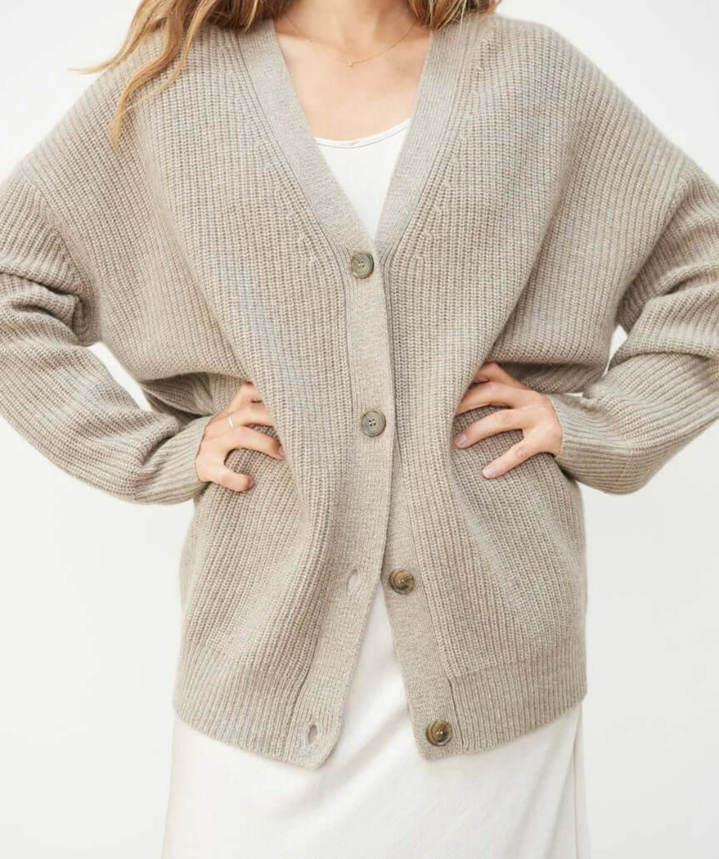 Taylee | Damen Kurz Strickjacke | Schwarz