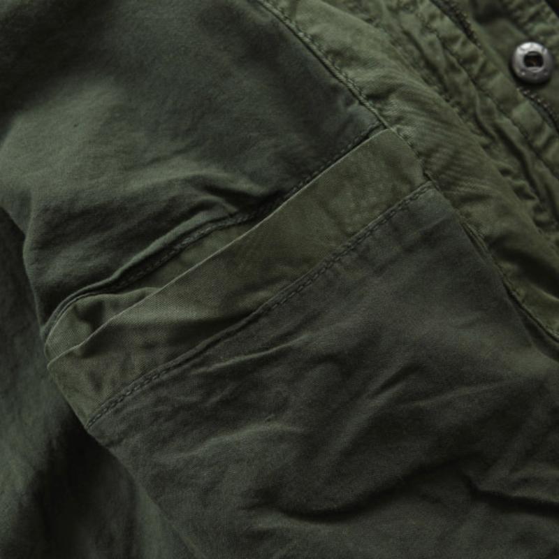 Herrentrenchcoat mit Kapuze und mehreren Taschen