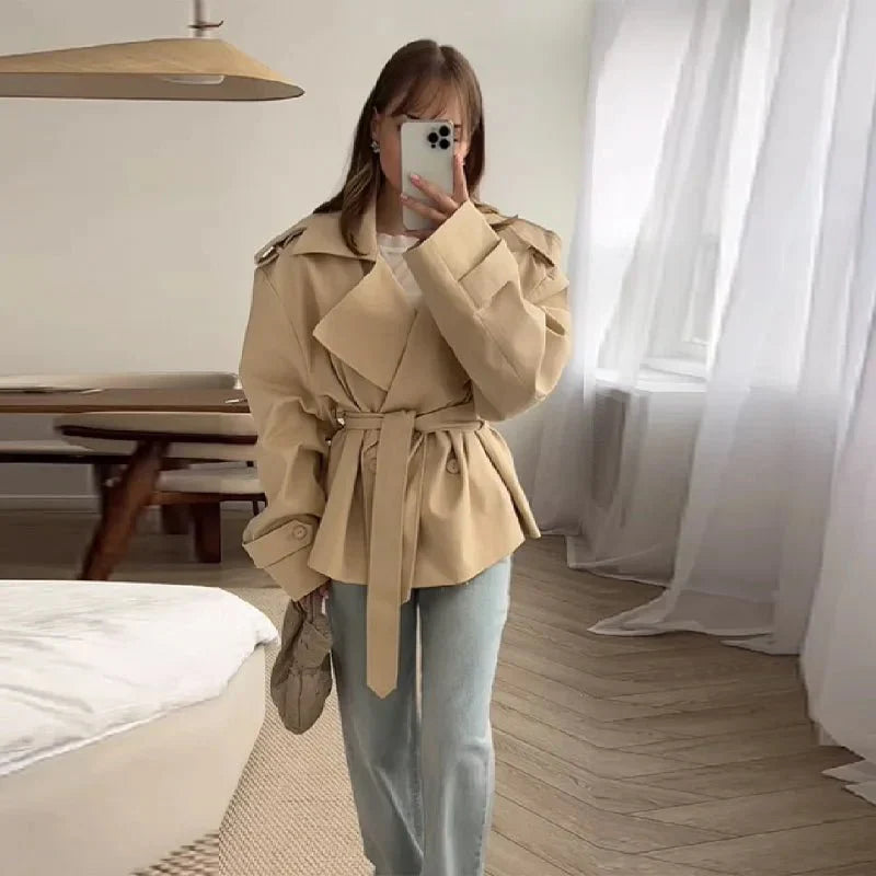 Yalin | Kurzer Trenchcoat Mit Gürtel