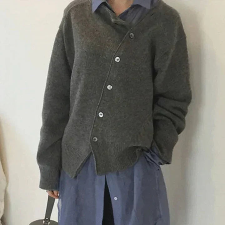 Dorottya | Zeitlose und elegante Strickjacke Winter