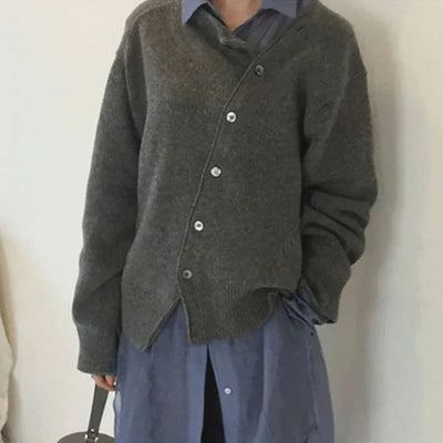 Dorottya | Zeitlose und elegante Strickjacke Winter