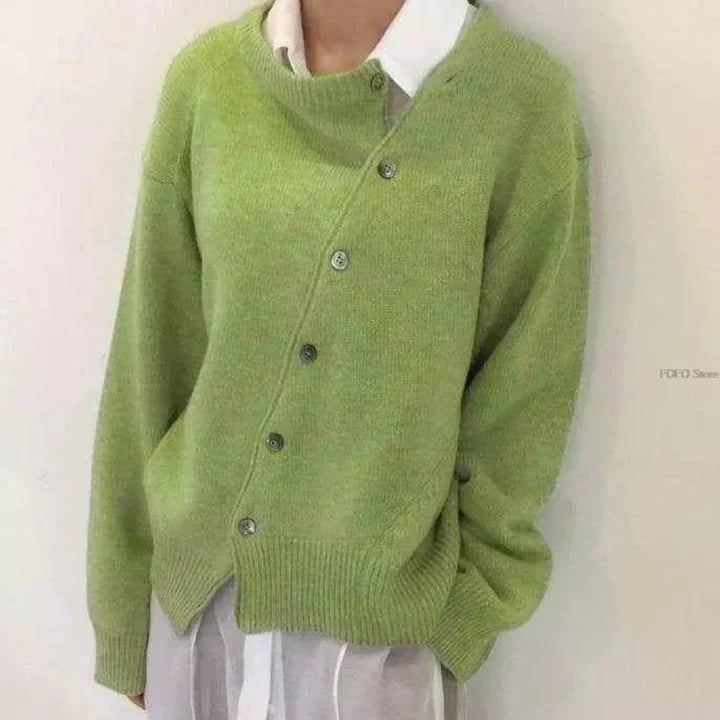 Dorottya | Zeitlose und elegante Strickjacke Winter