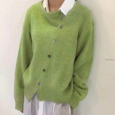 Dorottya | Zeitlose und elegante Strickjacke Winter