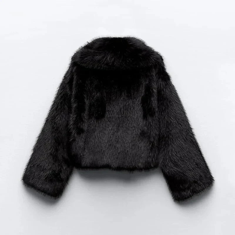 Alicia® | Bleiben Sie schick und gemütlich mit unserer kurzen Kunstpelzjacke für den Frühling und Winter
