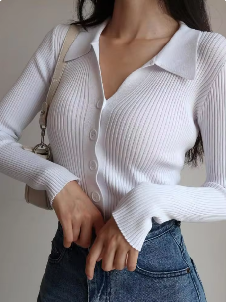 Nicole | Pullover mit Knopfkragen und V-Ausschnitt